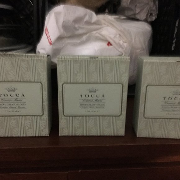 Tocca Crema Mani Cream Viaggio 3 pc Set - Picture 4 of 8